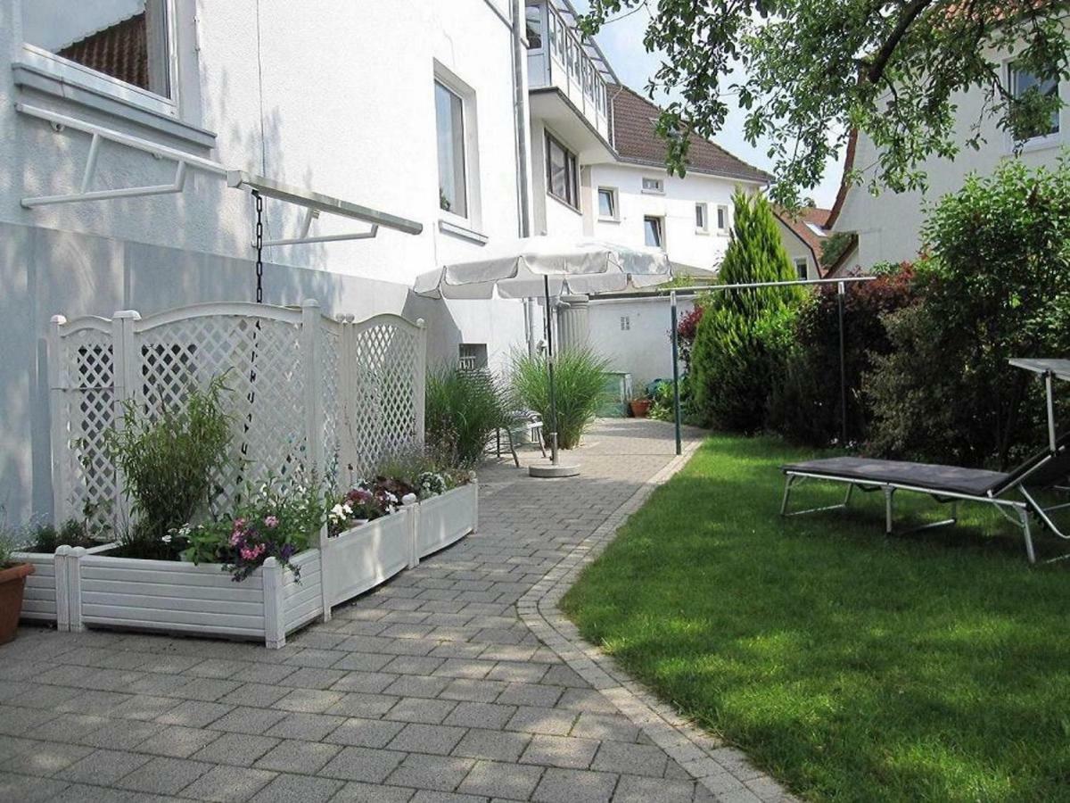 Am Living Garden Apartment